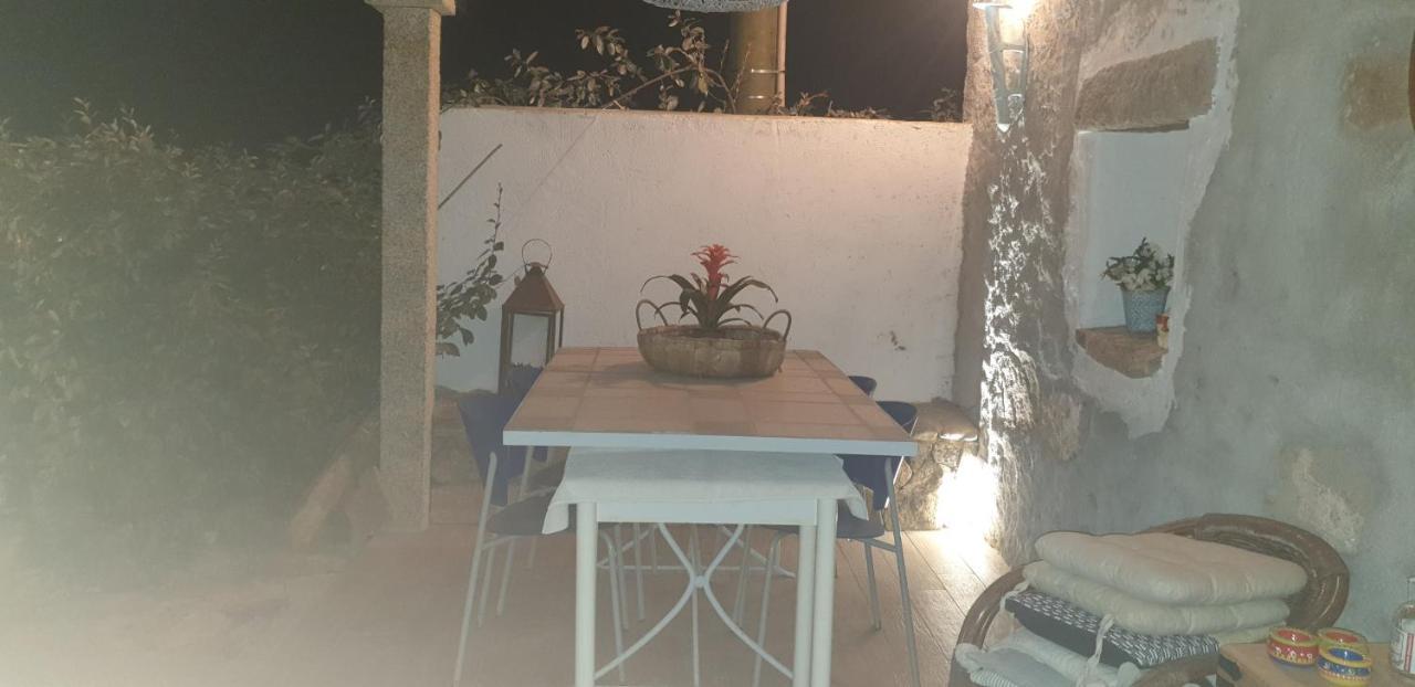 Rifugio Monte Pino Villa Telti Bagian luar foto