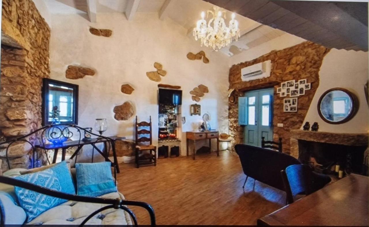 Rifugio Monte Pino Villa Telti Bagian luar foto