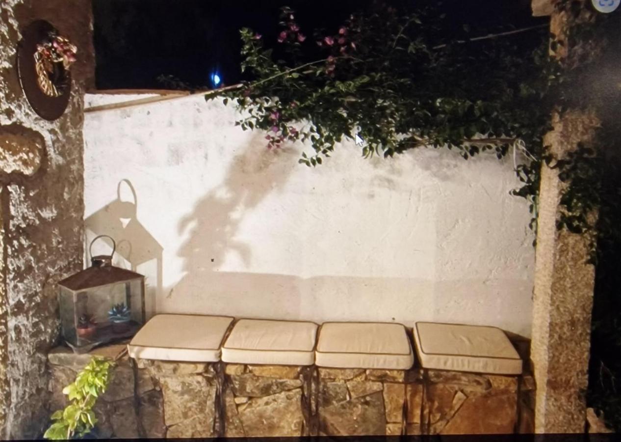 Rifugio Monte Pino Villa Telti Bagian luar foto