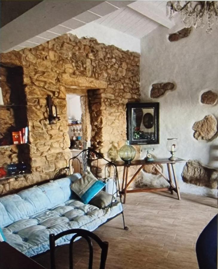 Rifugio Monte Pino Villa Telti Bagian luar foto